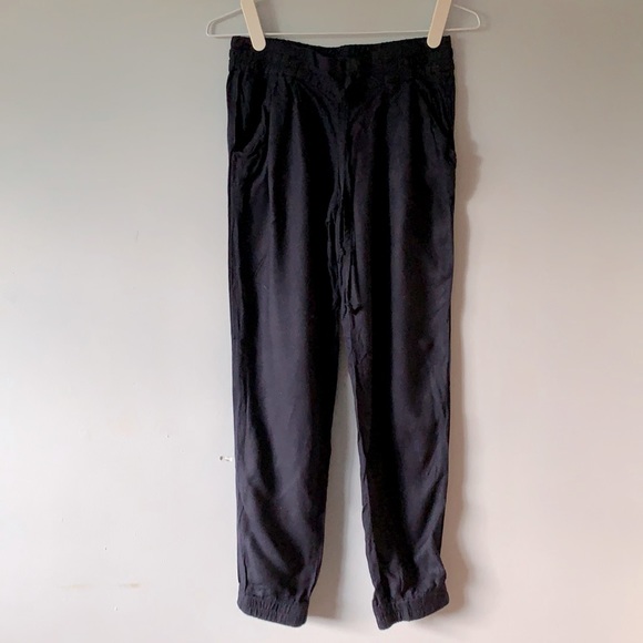 Aritzia drawstring joggers with pockets XS - Picture 4 of 9